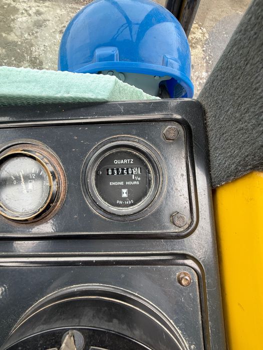 Vând Cilindru compactor Bomag 19 T