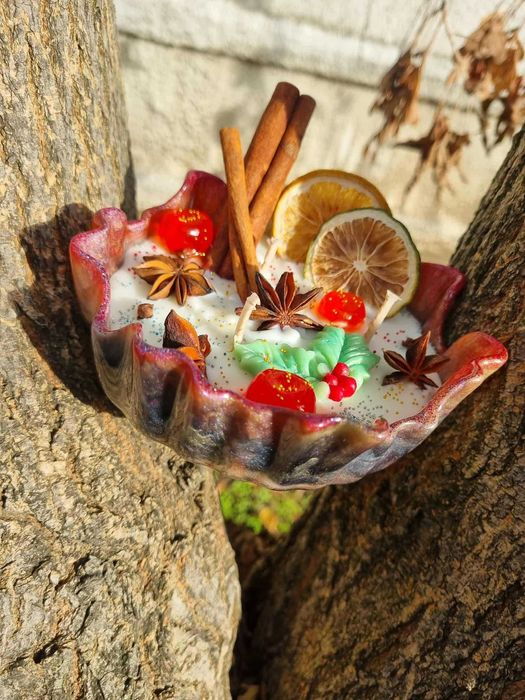 Lumanari parfumate in recipiente din rasina epoxidica reutilizabile