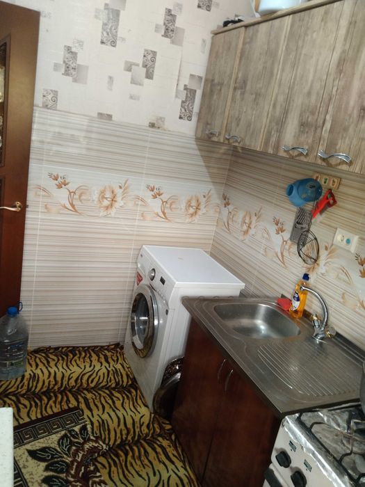 Navoiy shaxardan 2-etaj 2xonali kvarteta tayyor sotiladi