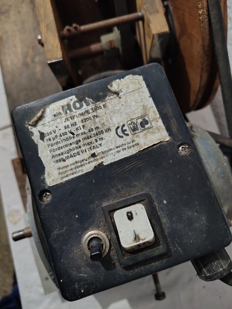 Scripete cu motor electric 1200 w și șufă metalica