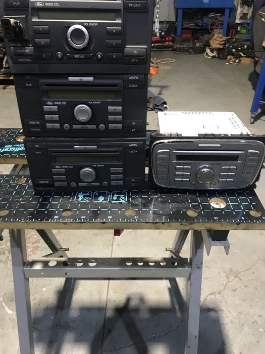 Radio cd player de origine Ford