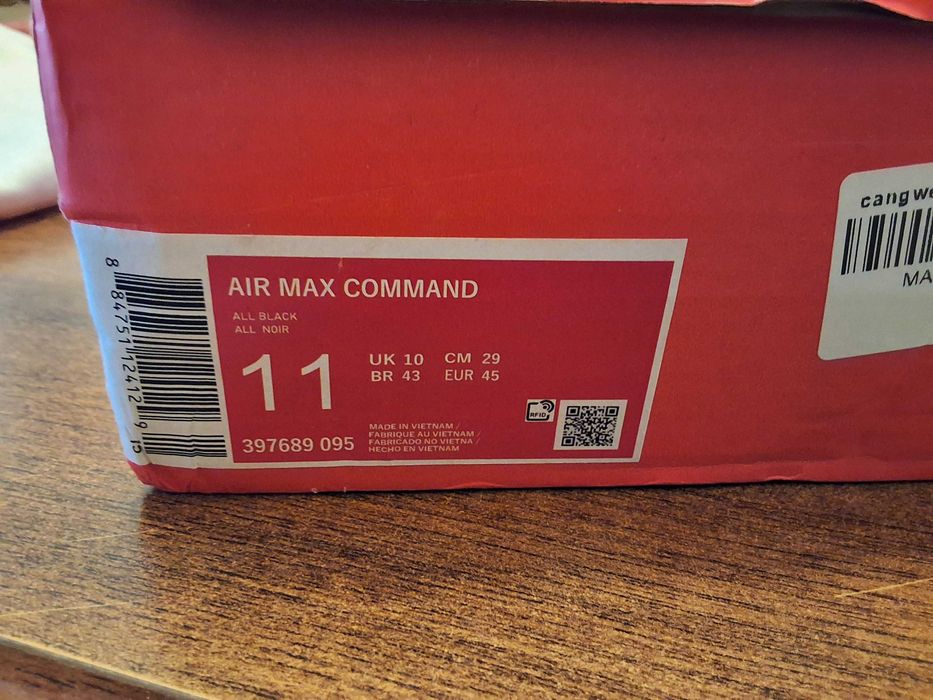 Чисто нови оригинални маратонки Nike AirMaxCommand - номер 44