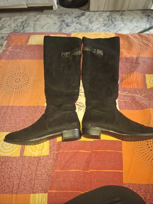 Замшевые зимние сапоги