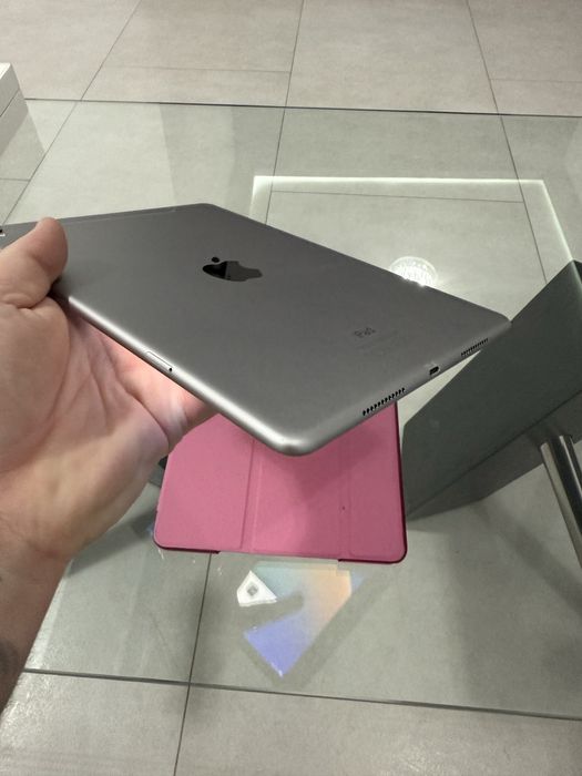 Apple iPad Pro 9,7” silver 256GB CELLULAR • IMPECABILA •