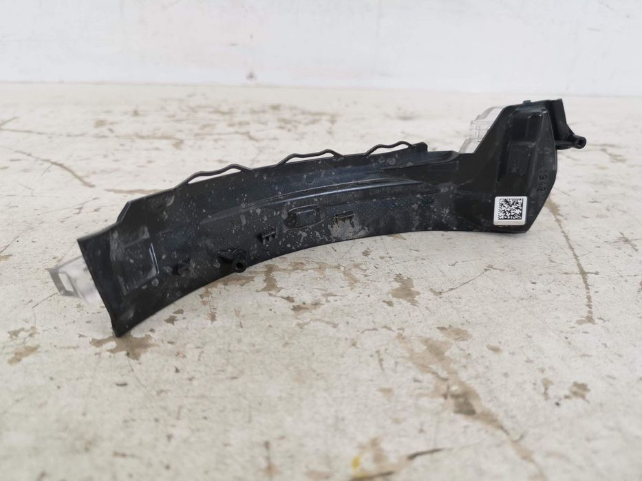 Ляв странична мигачка / Lqv straniчen migaчka Audi A3 8V [ - ] Оригина