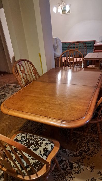 Vând masă lemn masiv