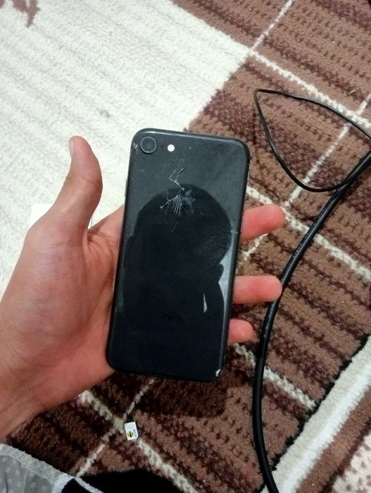 iPhone 8 64GB 100%