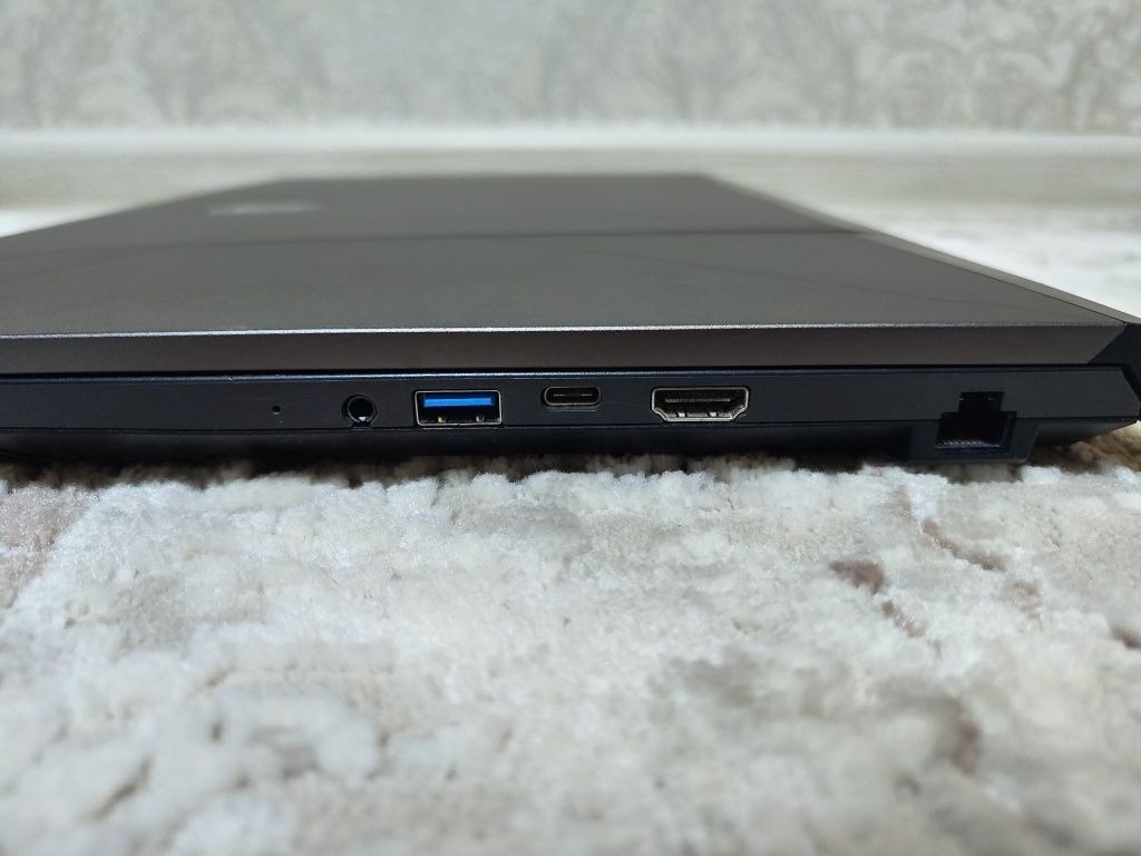 Продаю игровой ноутбук MSI Pulse GL76 11UDK