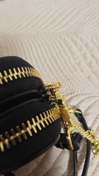 Дамска чанта Prada