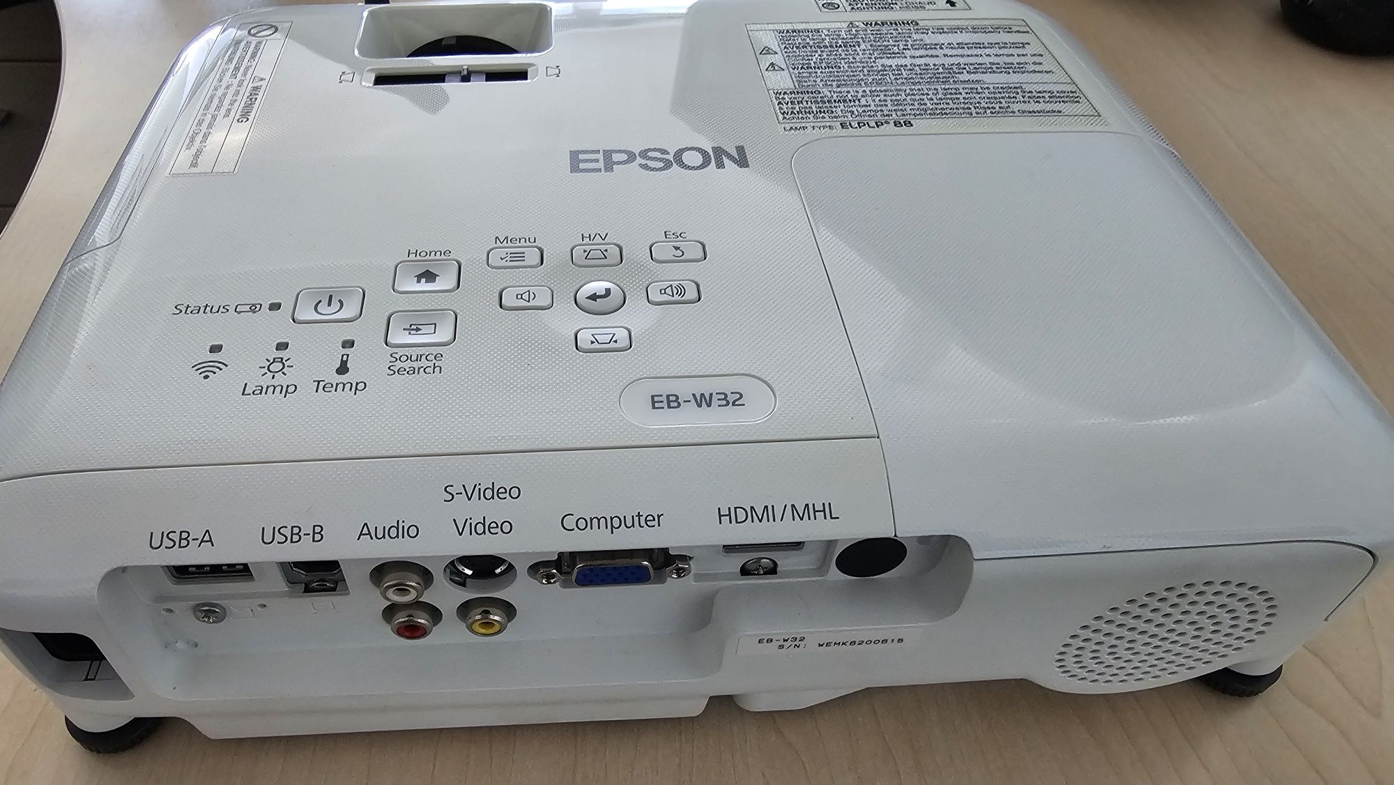 Videoproiector Epson EB-W32