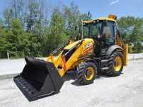 Închiriez buldoexcavator