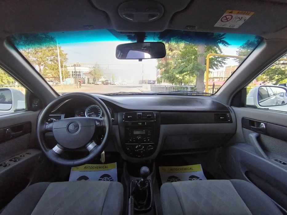 Lacetti srochna sotiladi!!! 8700$