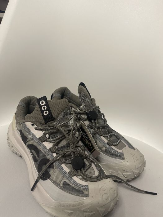 Продам новые кроссовки