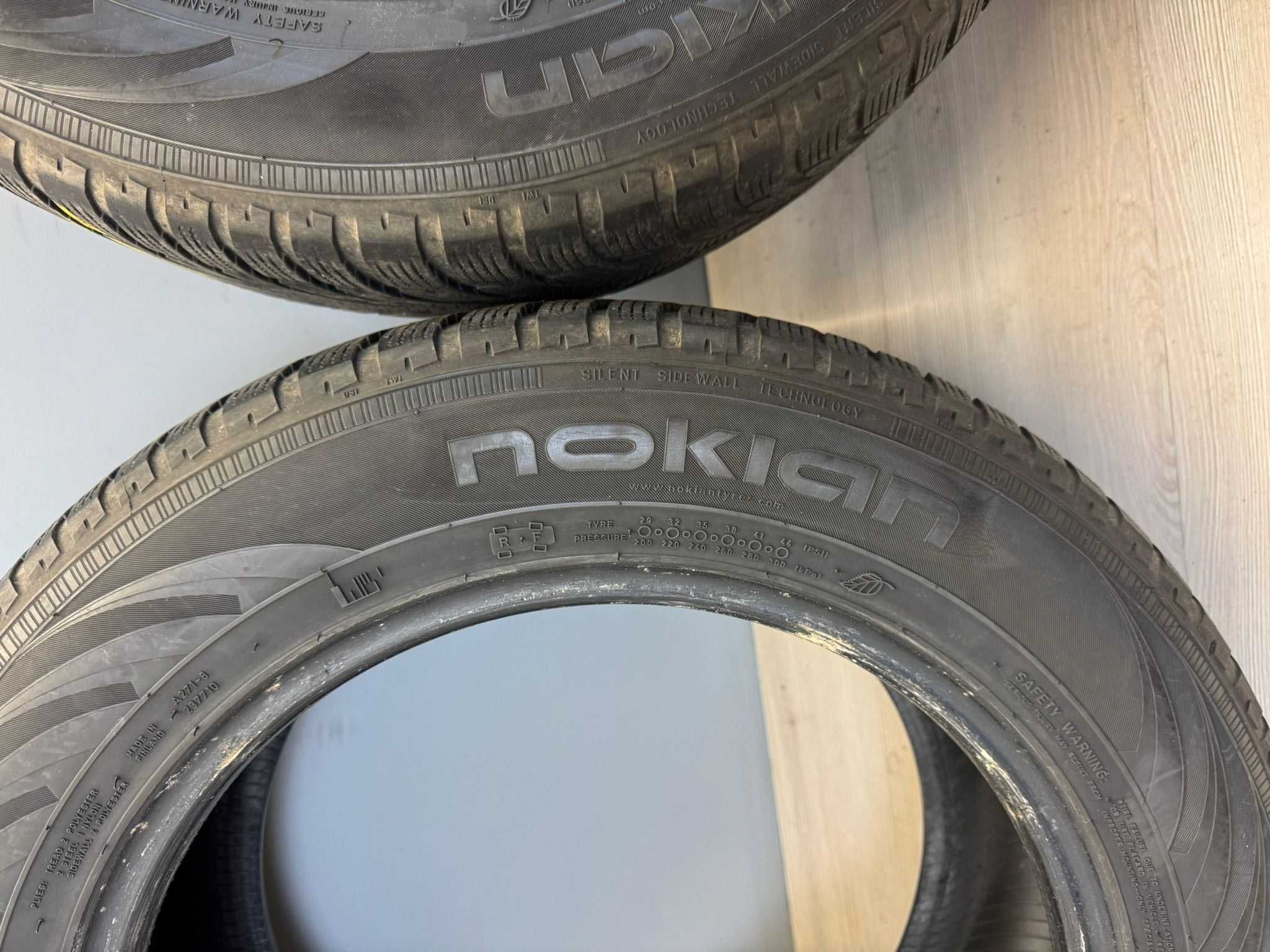 Anvelope 215/60 R16, iarna (cu fulg), Continental + Nokian