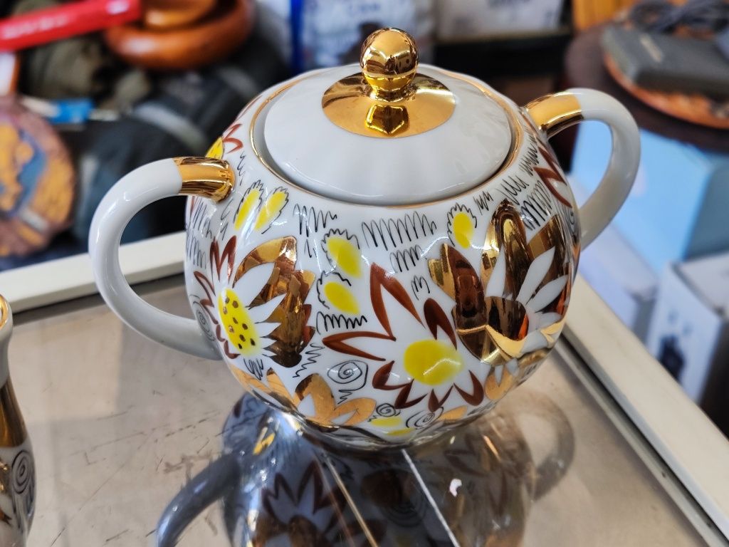 Руски порцелан ЛФЗ чайник,захарница