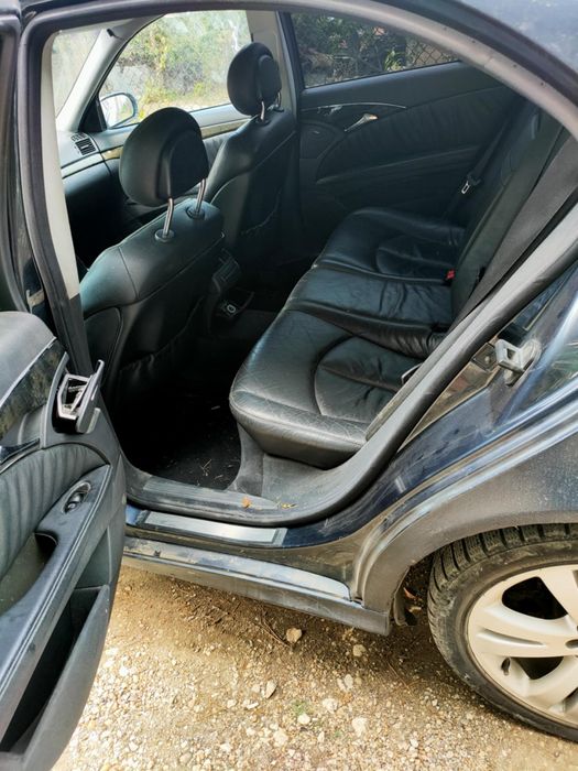 Mercedes-Benz E270