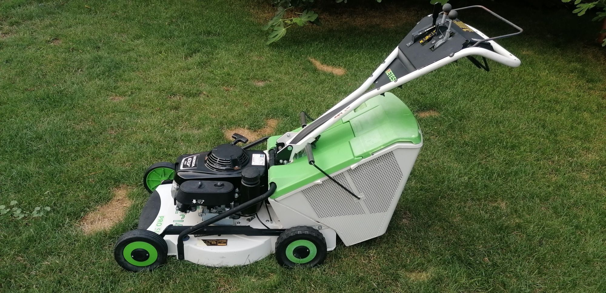 Самоходна косачка ETESIA