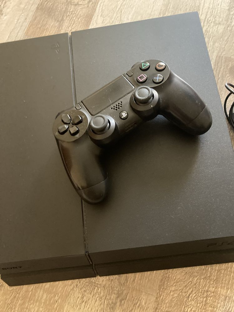 Конзола Sony PlayStation 4 черна