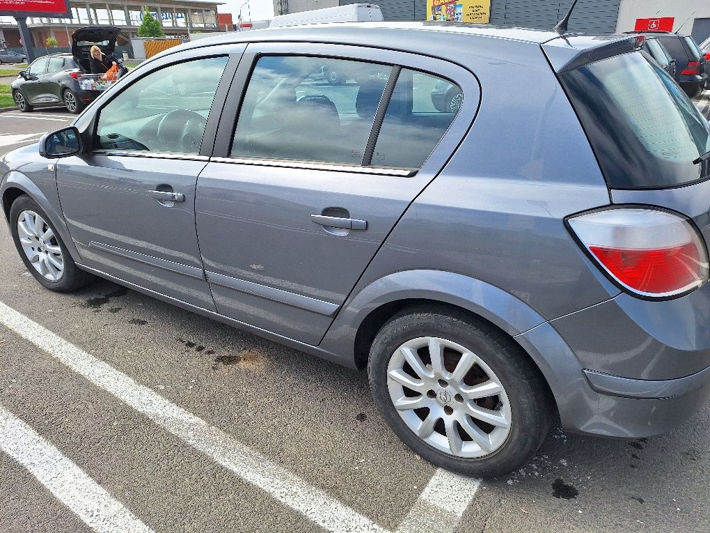 Opel Astra H urgent