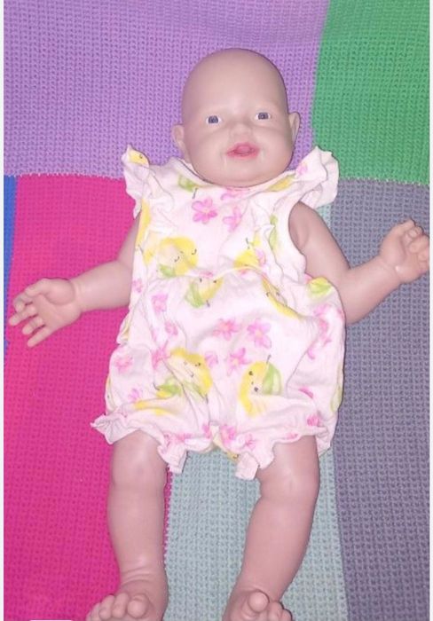 Păpușă reborn silicon  vollance