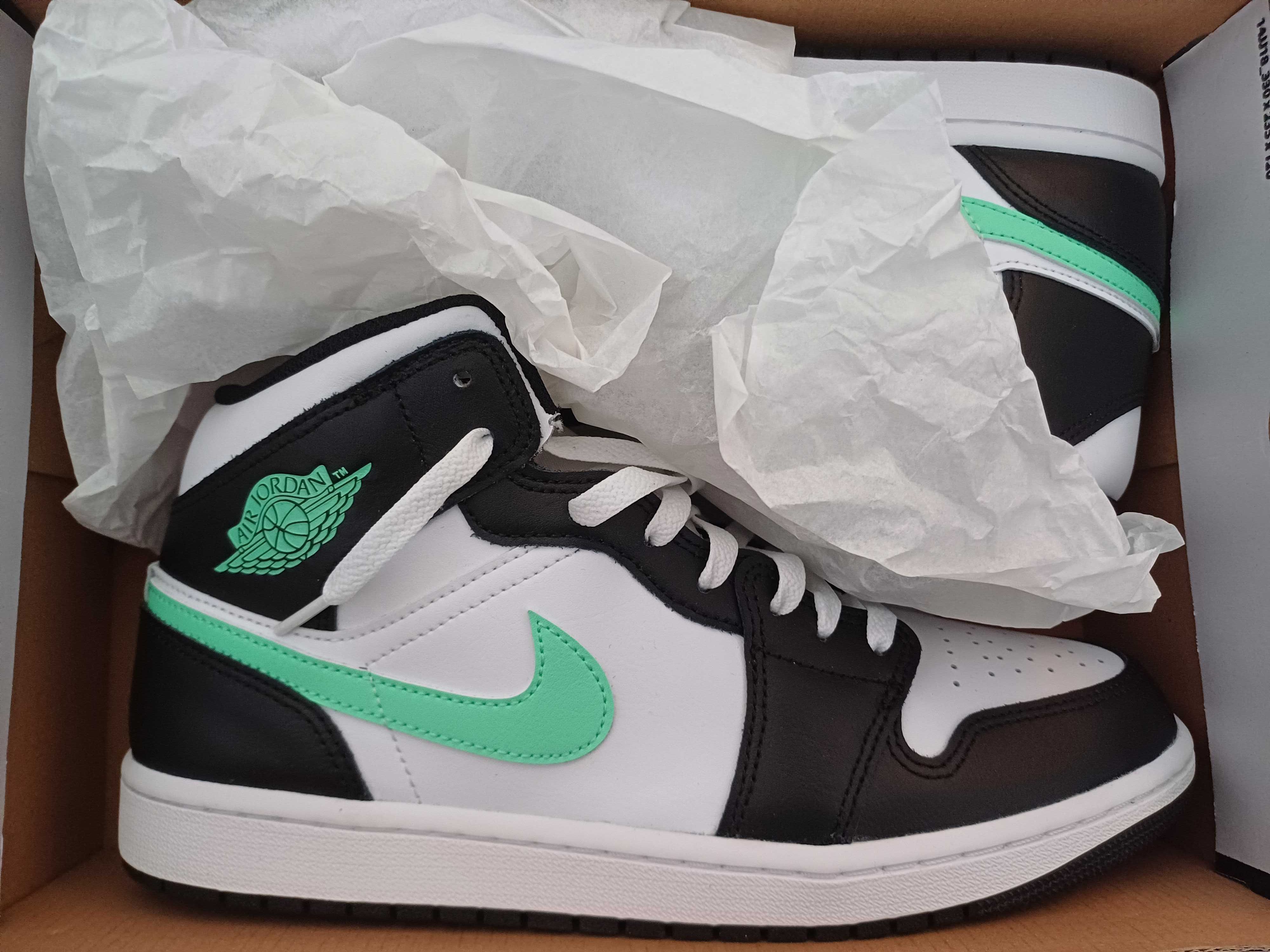 Nike air jordan 1 mid
