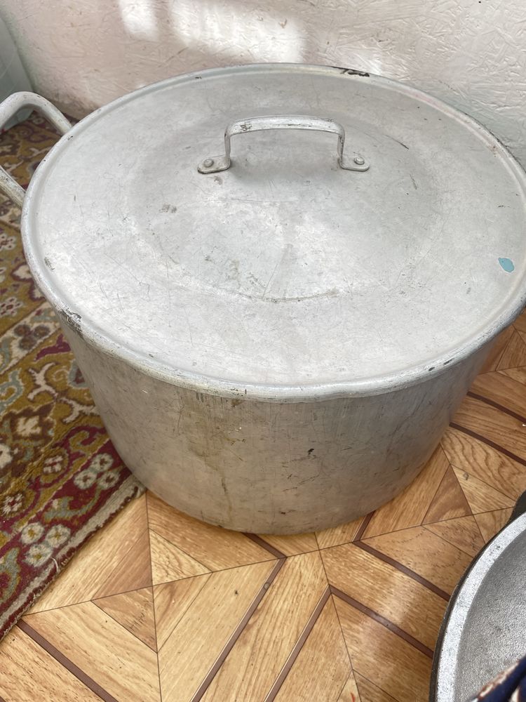 Продам бак кастрюль