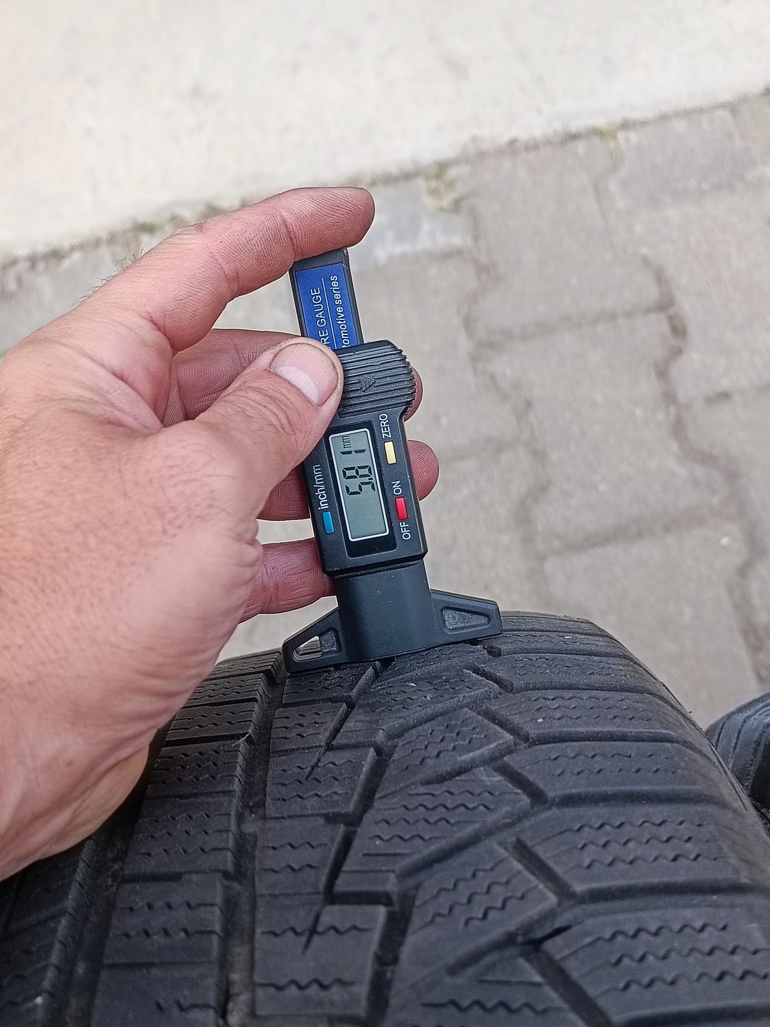 225 65 17 hankook