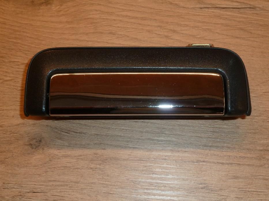Maner oblon spate Mitsubishi L200 .
