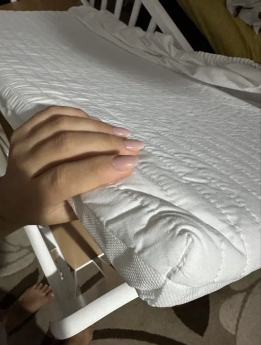 Pătuț legănător Babylo Anthea Glider Crib