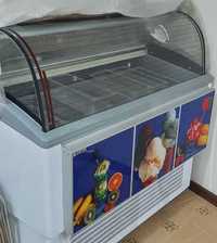 Продается витринный морозильник для шарикового мороженого.