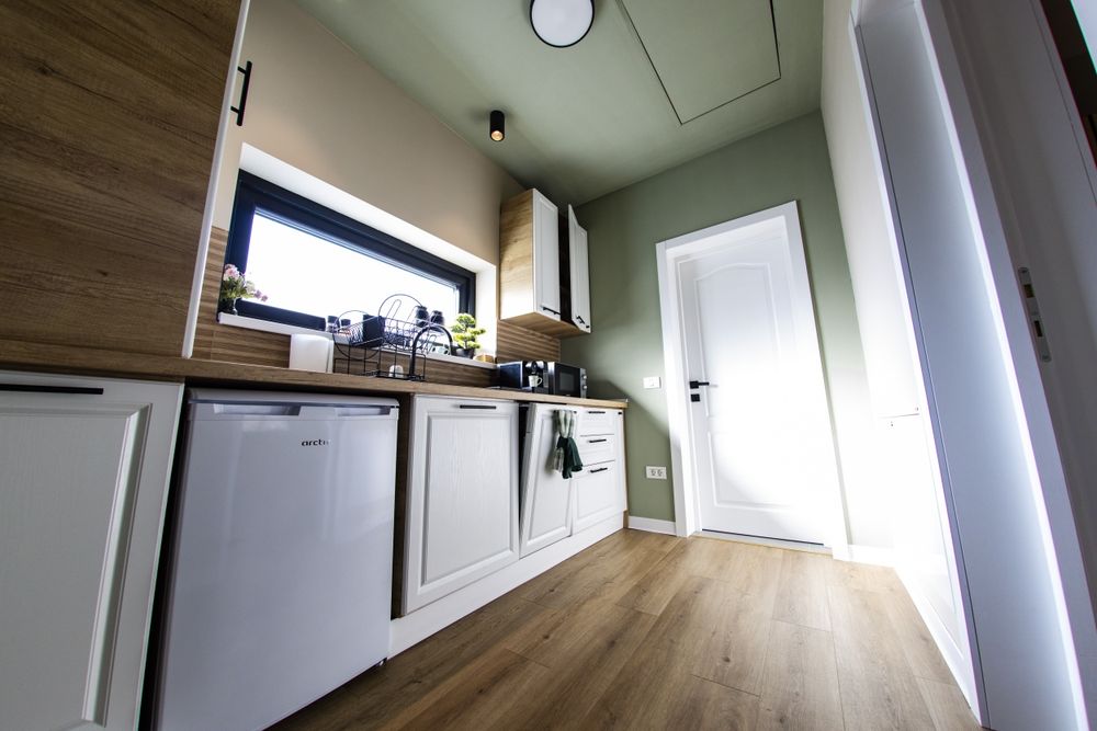 Cazare 1Dec. Vezi parada pe geam