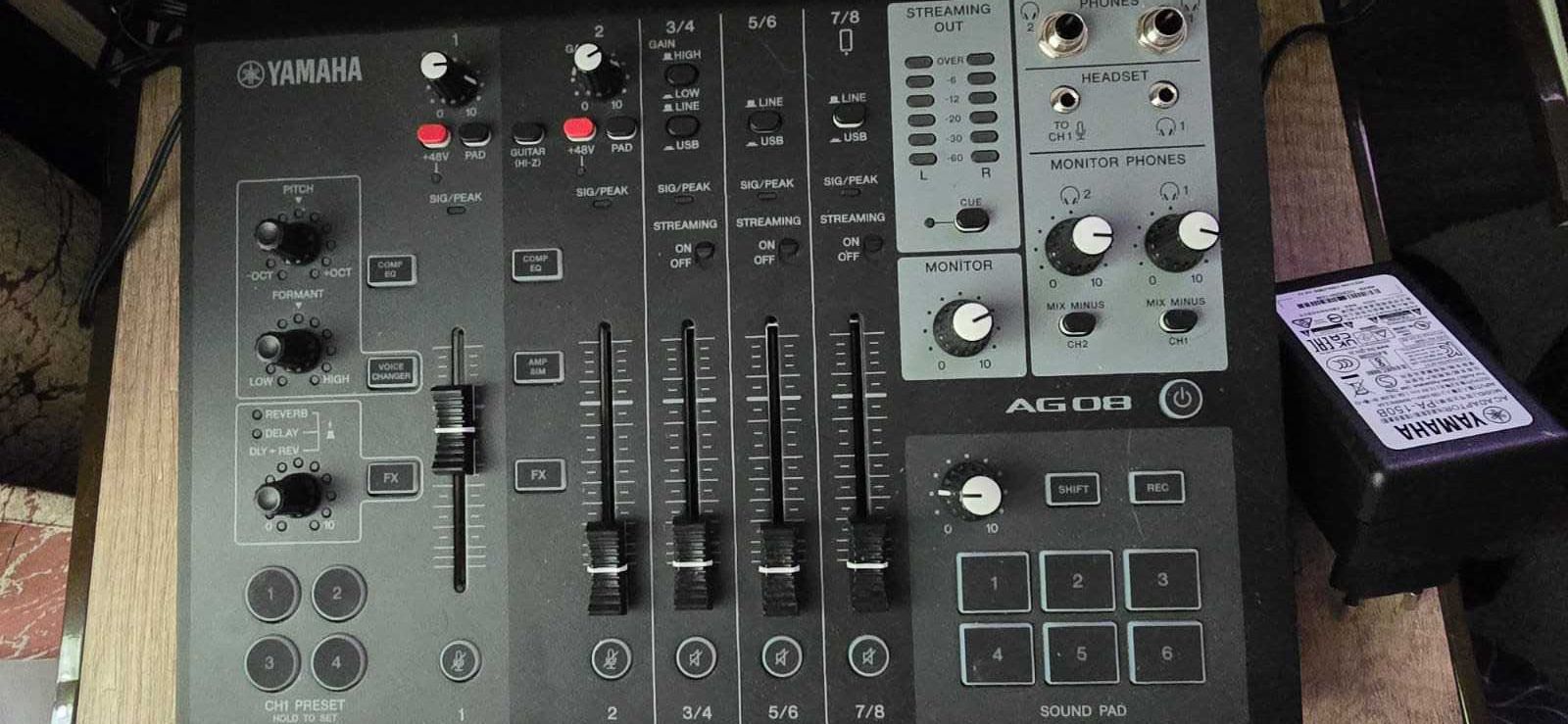 Mixer Yamaha AG08