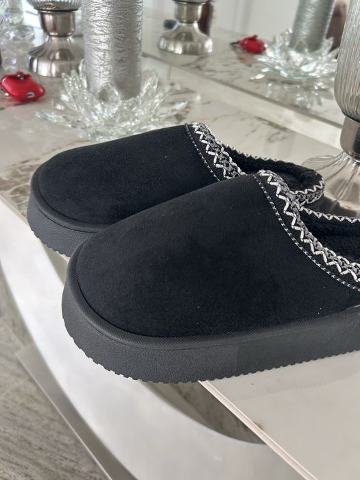 Pauci gen ugg marimea 38-39