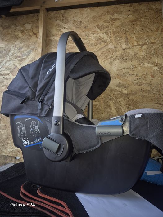 Scaun auto scoică NUNA PIPA ICON