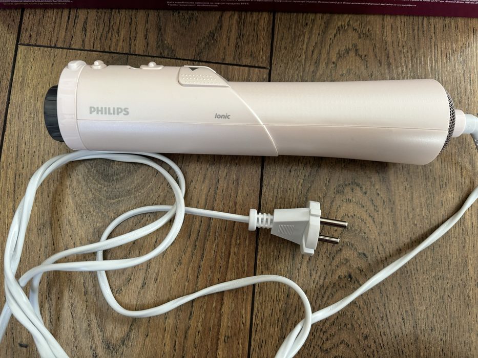 Въртяща четка за обем Philips с 4 приставки