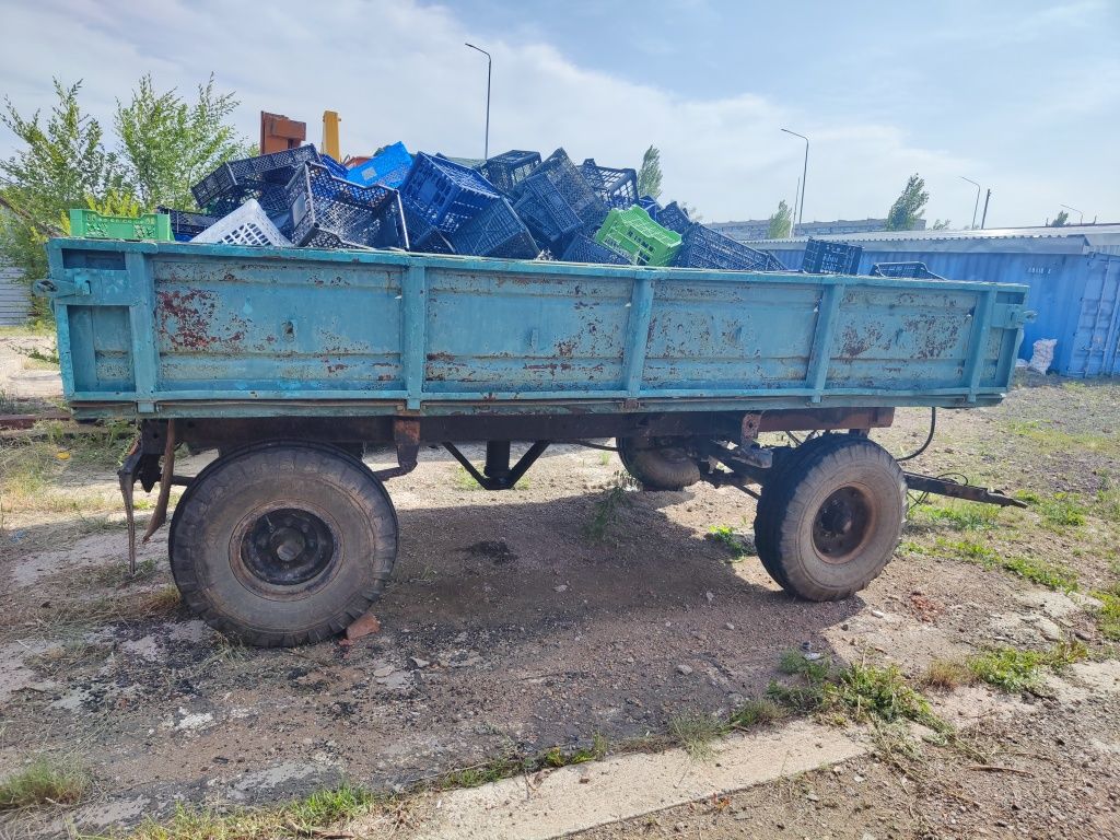 Продам 2 прицепа тракторных 2ПТС-4
