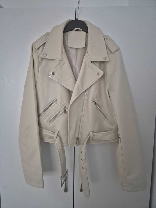 Дамско яке бежаво ХL