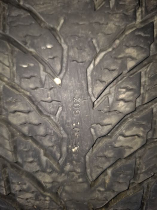 285 70 17 дот 5220 nokian 4броя  цената е за 4бр