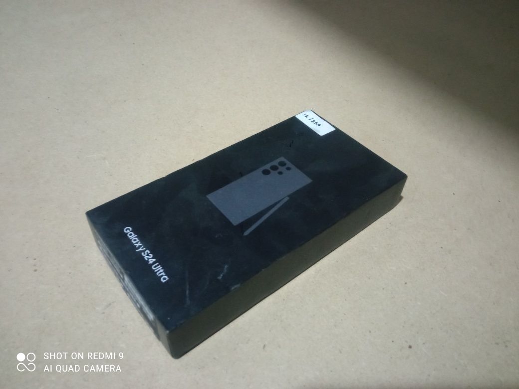 Samsung Galaxy s24 ultra karobka qutisi