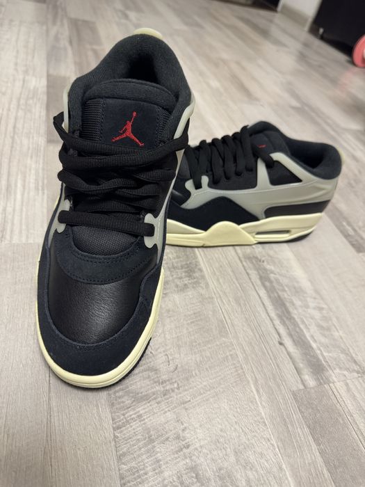 Air Jordan 4 RM , marime 44 si 45