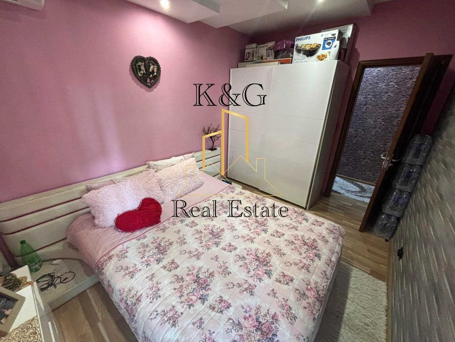 Продава се Тристаен апартамент в Разград, Център - 75 кв.м за 2380 €/кв.м - Снимка #2