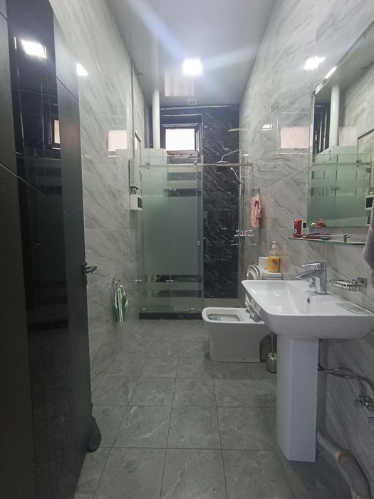 Аренда.Чиланзар 10 квартал. 1 линия! 485 кв.м.