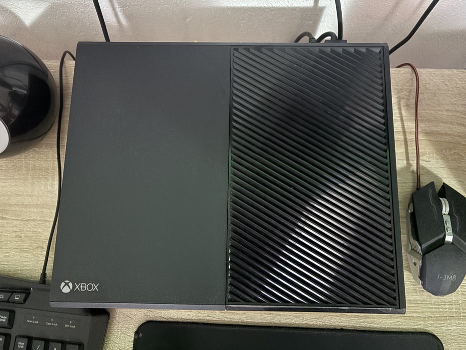 Vând   Xbox   One