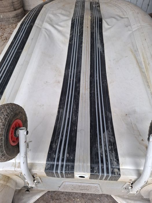 Vand barca pneumatica