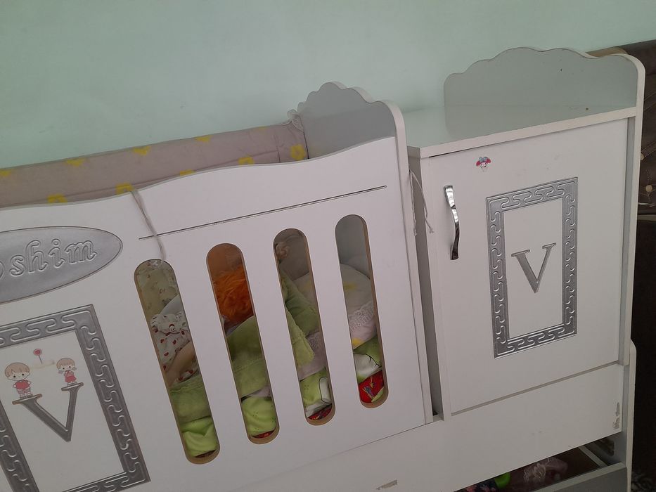 Боллалар кровати сотилади срочна