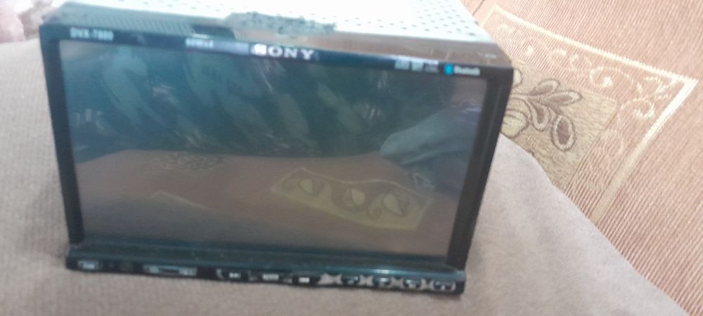 Продам магнитофон SONY