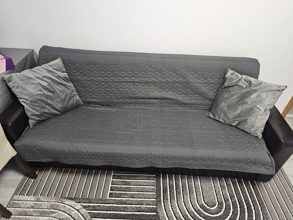 Vând canapea extensibila
