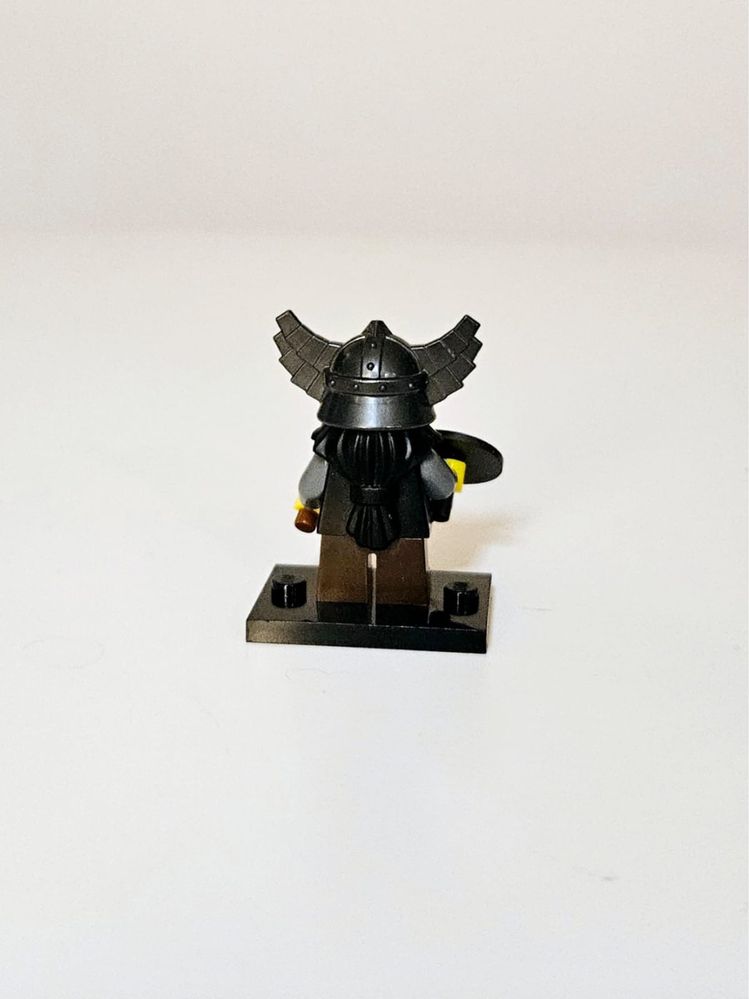 Lego Collectable Minifigures Series 5 8805 -12 - Evil Dwarf (2011)
