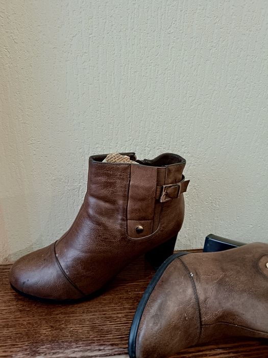 Продам Ботинки утеплённые финские 41 размер