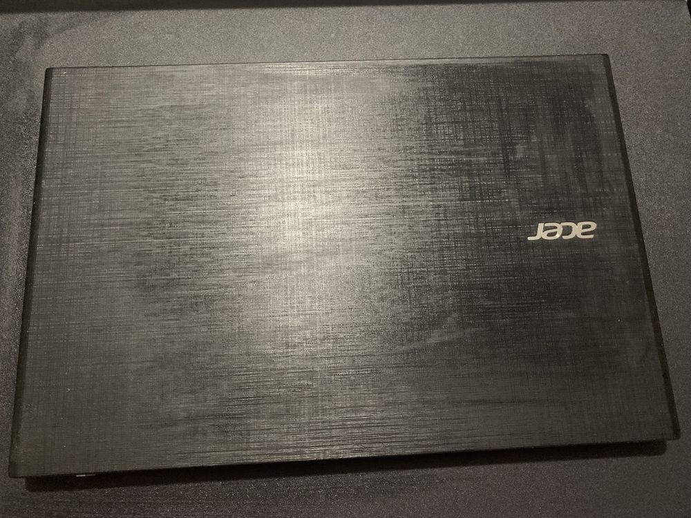 Laptop Acer Aspire F15